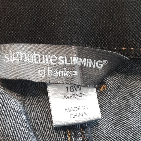 C J Banks 18 W Average Signature Slimming Dark Denium Jeans Like New - Picture 2 of 10